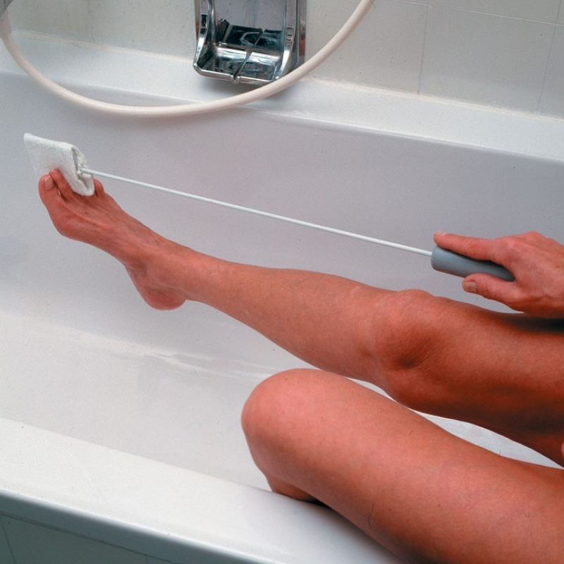 Toalha com Cabo Longo – Secar Dedos dos Pés com Autonomia