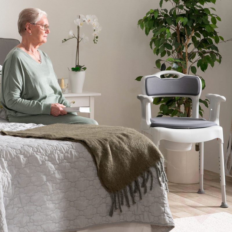 Cadeira de Banho e Sanitária 3 em 1 – Conforto e Segurança