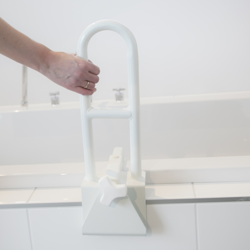 Apoio Lateral para Banheira – Segurança na Entrada e Saída