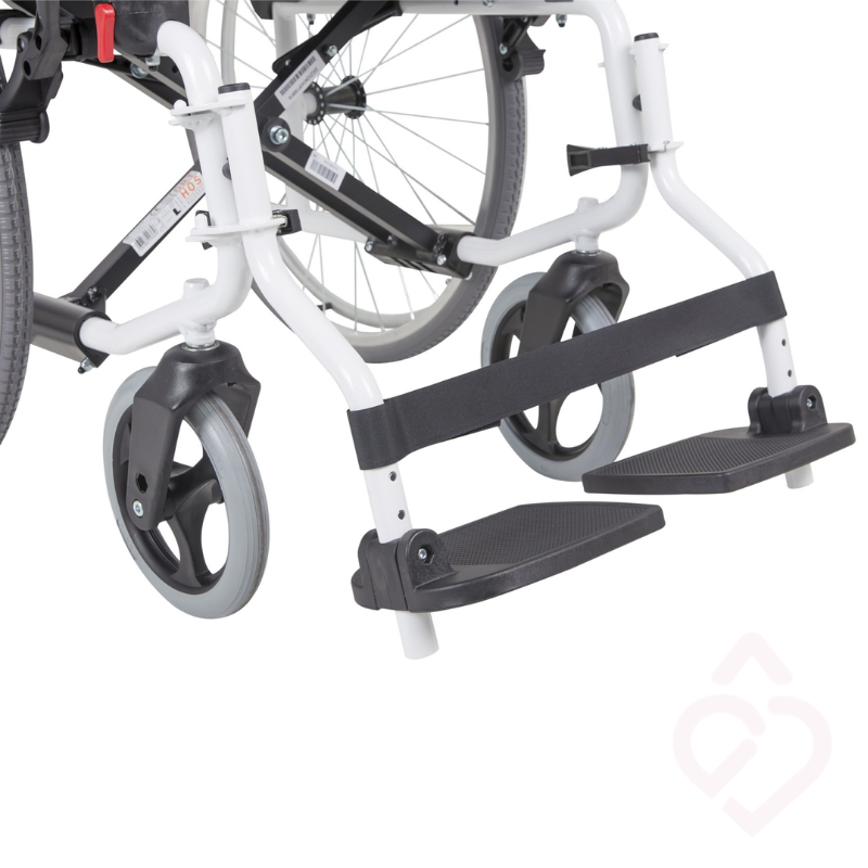 Cadeira de Rodas Manual em Alumínio – Leve e Resistente