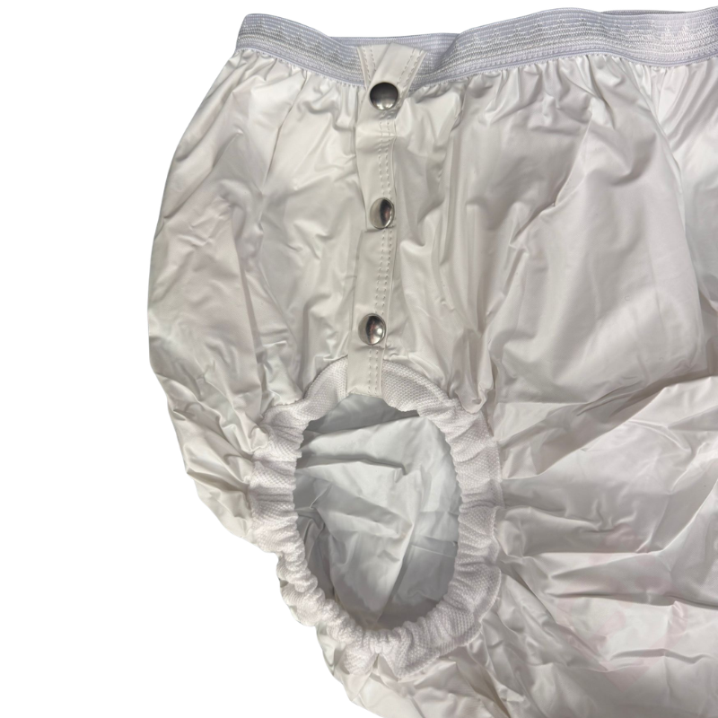 Detalhe das molas e da zona da perna da cueca impermeável para incontinência