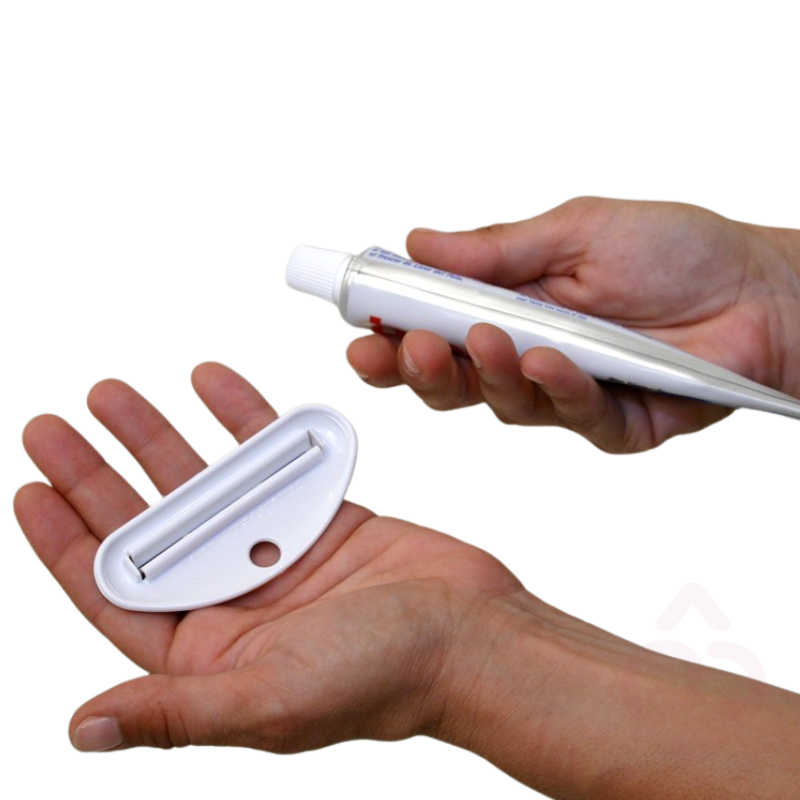 Espremedor de tubos compacto e ergonómico, uma solução simples para facilitar o dia a dia de pessoas com menor força ou destreza nas mãos.