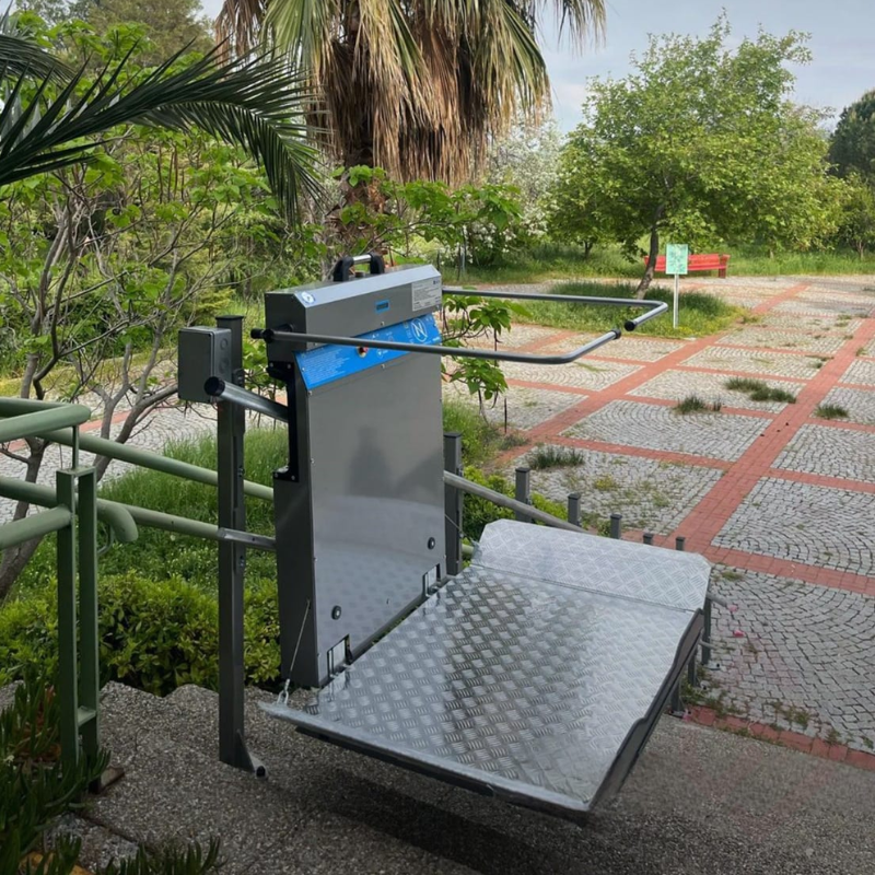 Plataforma Elevatória para Escadas Retas Masha