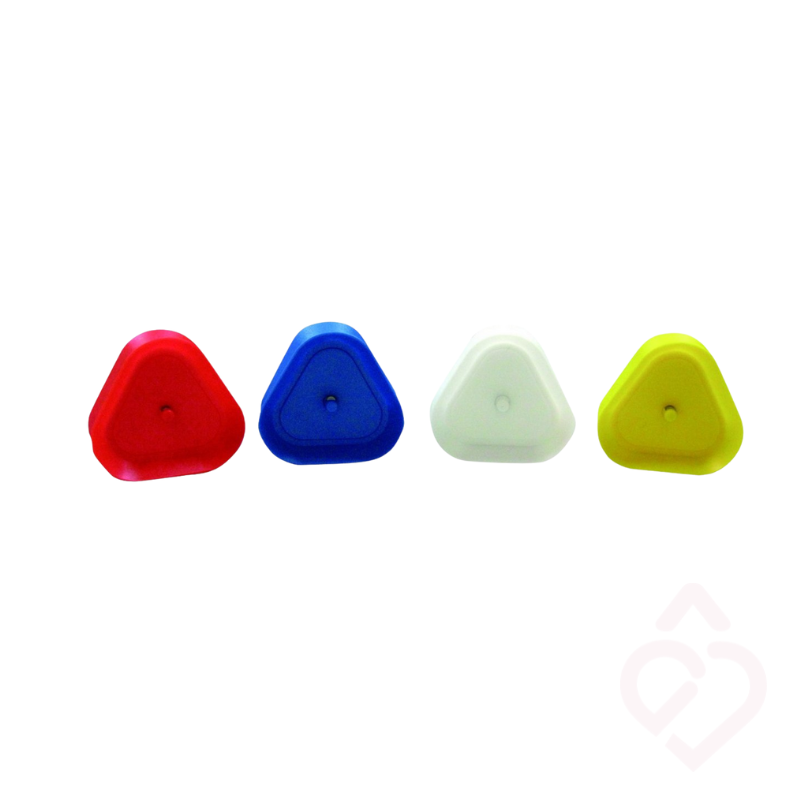 Conjunto de quatro suportes triangulares para cartas de jogar, nas cores vermelho, azul, branco e amarelo.