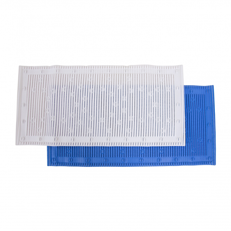 Tapetes antiderrapantes para banheira, disponíveis em azul e branco. A superfície texturada proporciona maior aderência durante o banho, ajudando a reduzir o risco de escorregões e quedas.