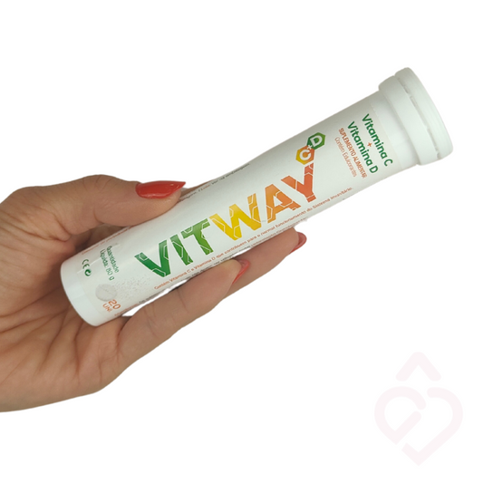 Suplemento Vitway em comprimidos efervescentes, com vitamina C e vitamina D. Desenvolvido para complementar o aporte diário destas vitaminas, contribuindo para o normal funcionamento do sistema imunitário. Embalagem com 20 comprimidos.