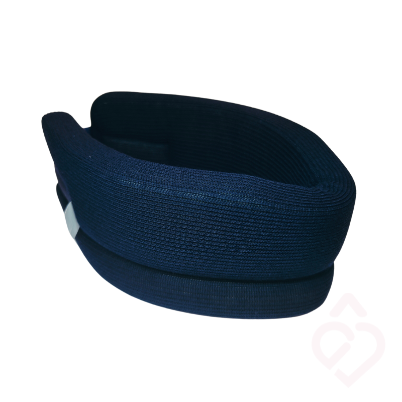 Colar cervical macio azul vista lateral