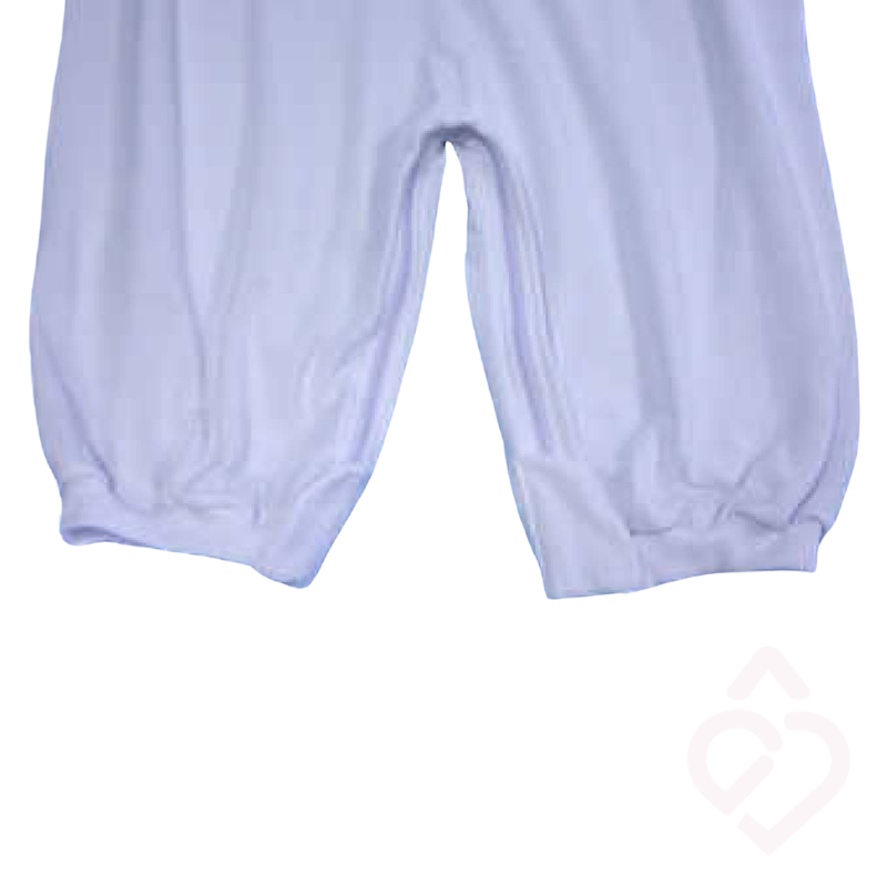 Pijama curto para demência detalhe do fecho entre pernas